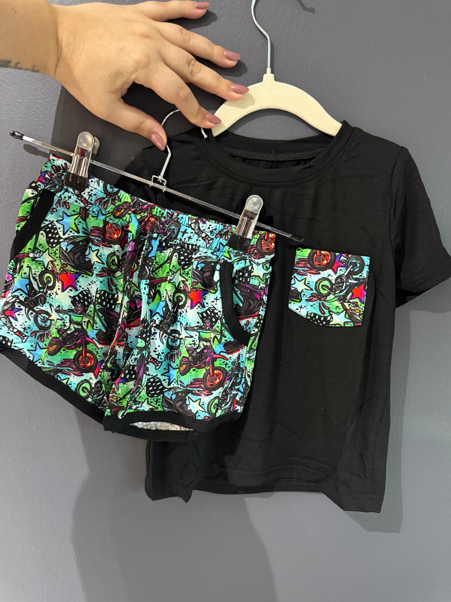 Green ruckus every day outfit